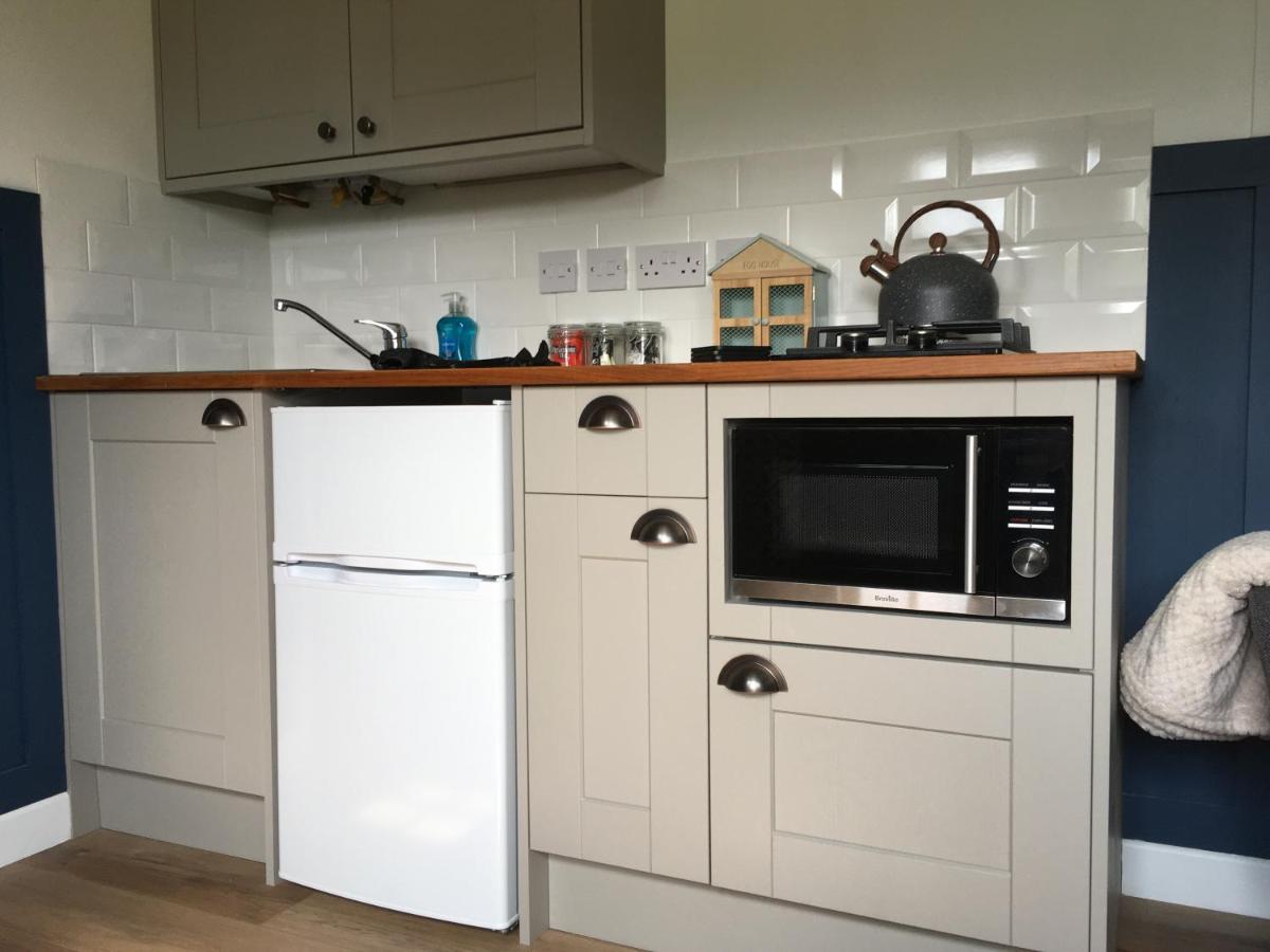 Rosemary Shepherds Hut, Clay Bank Huts Ingleby Greenhow Eksteriør billede